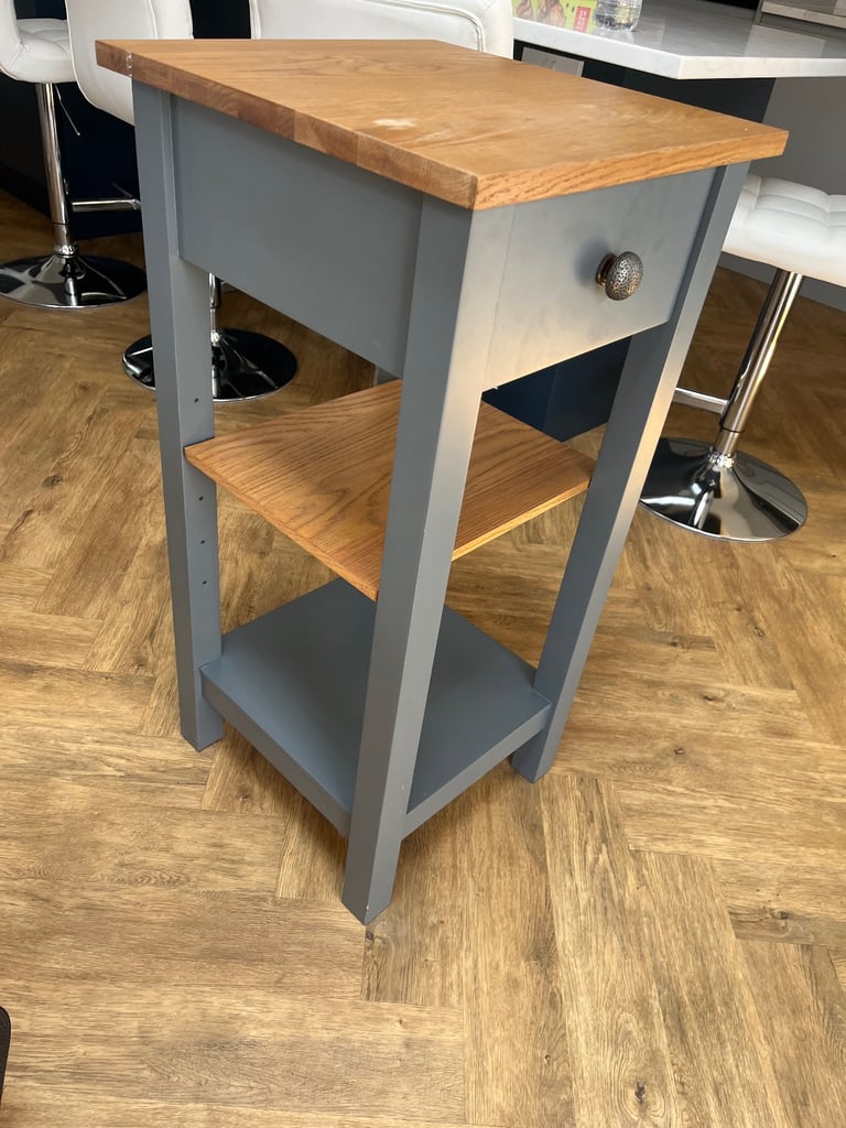 Unit/side table 