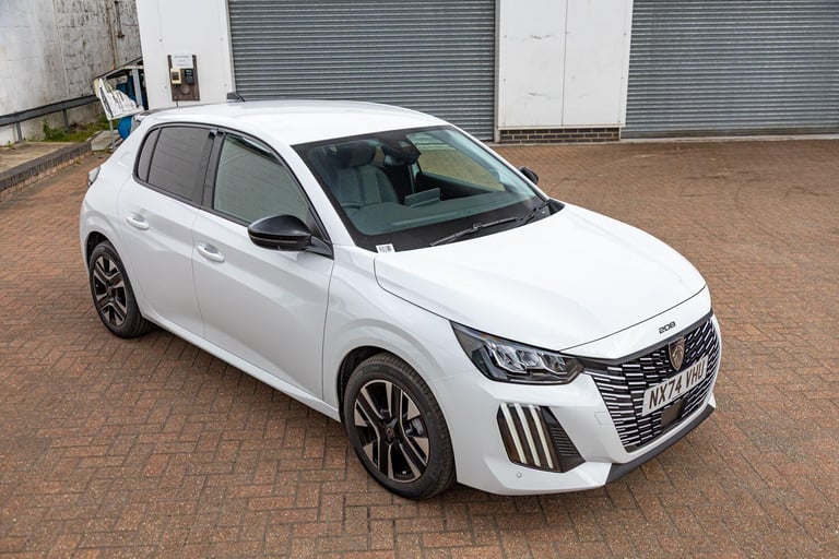 2024 Peugeot 208 1.2 PureTech MHEV Allure Hatchback 5dr Petrol Hybrid e-DSC Euro 6 (s/s) (10 HATC...