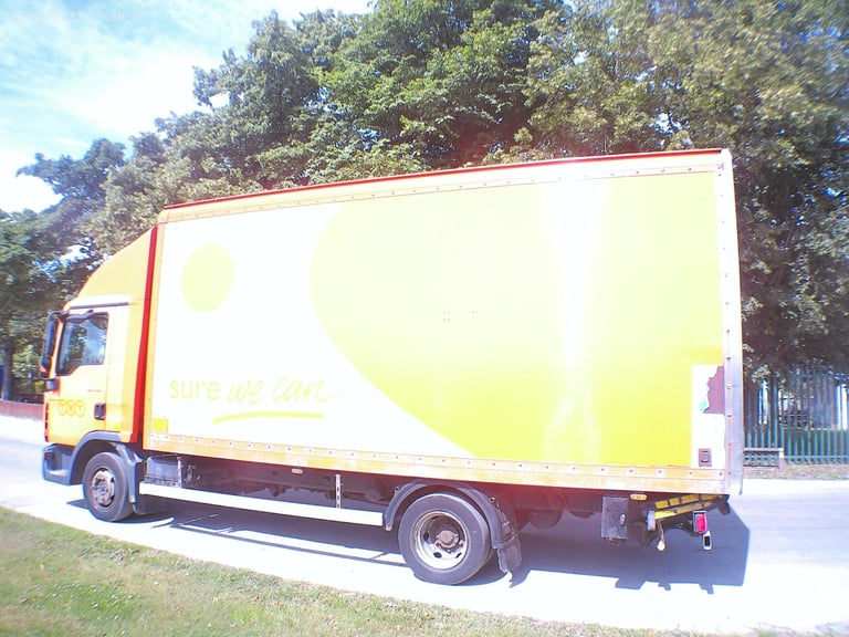 2009 MAN TGL manual 18 ft box tailift 8.1 mtr long mot 11/24