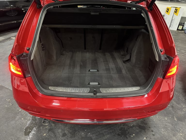 2012 BMW 3 Series 2.0 320D LUXURY TOURING 5DR Automatic Estate Diesel Automatic