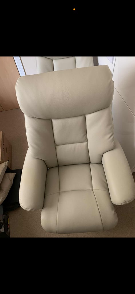 Biarritz swivel chairs & stools x2 brand new 