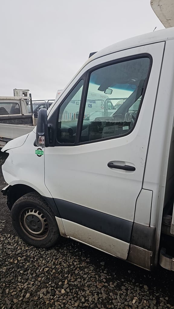 Mercedes sprinter 2019 fridge parts 