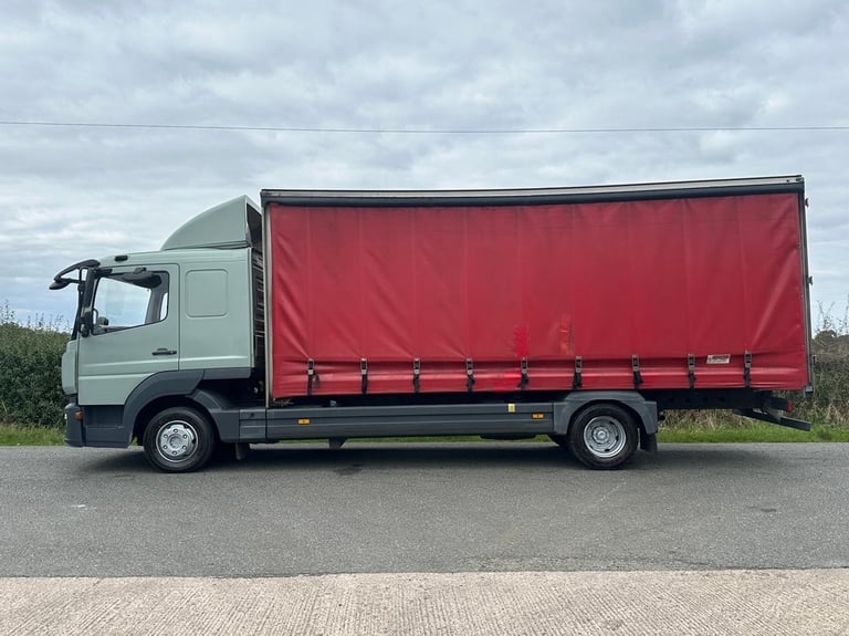 Mercedes-Benz Atego 816 4 X 2 Sleeper Curtainsider