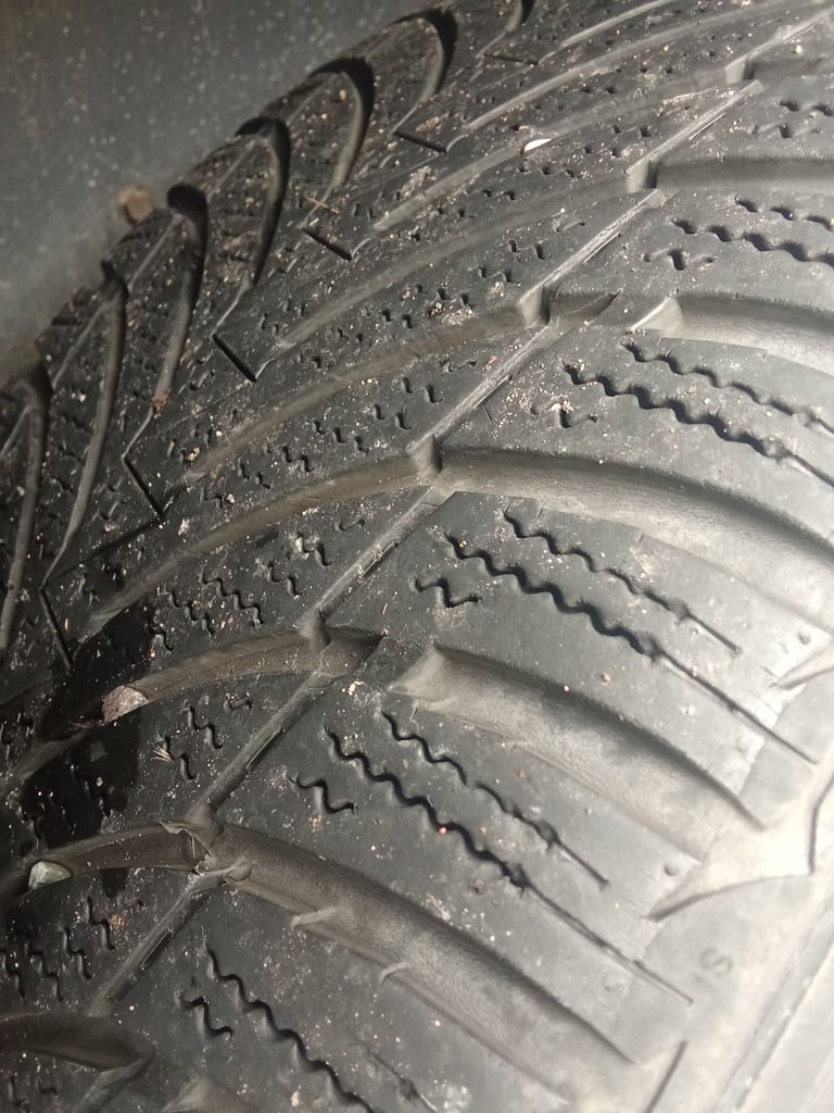 Ford, GALAXY, MPV, 2004, Manual, 1896 (cc), 5 doors