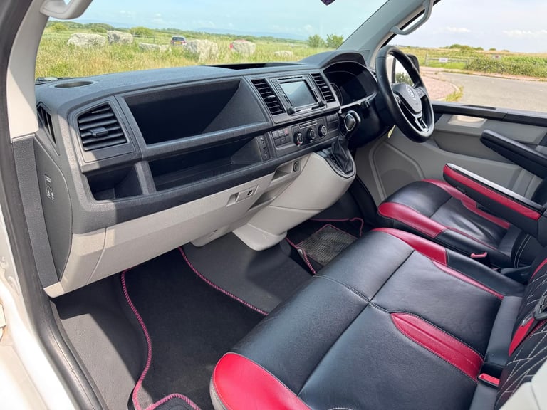 2018 VOLKSWAGEN TRANSPORTER T6 SPORTLINE 204BHP DSG. POP TOP. SOLAR.NO VAT