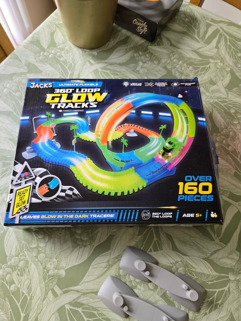 360°Glow tracks