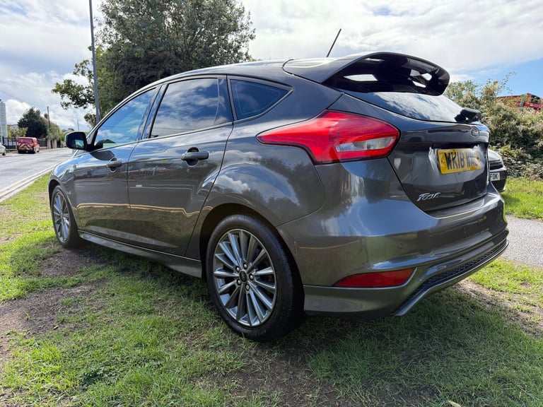 2018 Ford Focus 1.0 EcoBoost 140 ST-Line Navigation 5dr HATCHBACK Petrol Manual