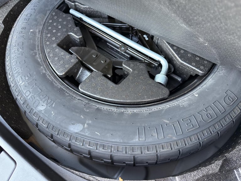 2022 Land Rover Range Rover Evoque Range Rover Evoque 2.0 D200 MHEV R-Dynamic HSE Auto 4WD Euro 6...