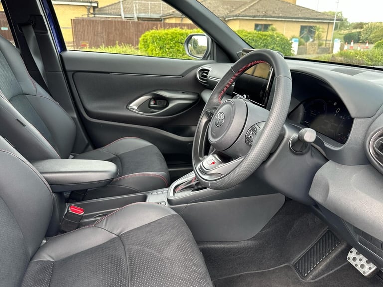 2025 Toyota Yaris 1.5 Hybrid 130 GR Sport 5dr CVT Estate Hybrid Automatic