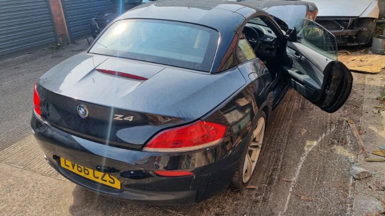 Bmw e89 z4 2.0i m sport breaking 475 sapphire black done 15,000 miles