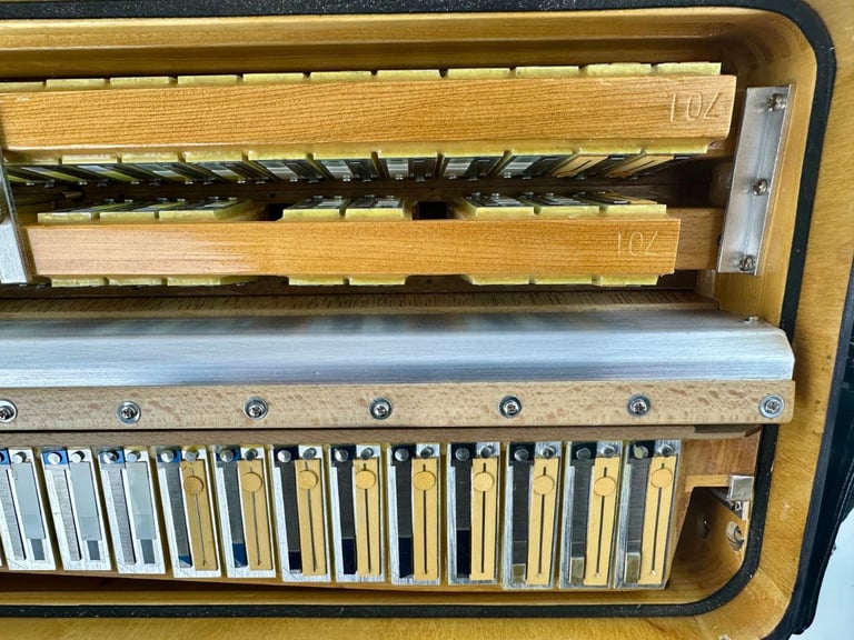 Borsini Vienna K10 - Double Cassotto - 4 Voice Musette Top Quality Italian Piano Accordion