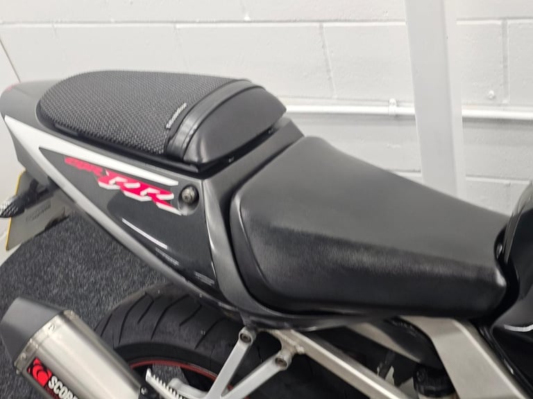 HONDA CBR900RR 929 ** SCORPION EXHAUST - OHLINS STEERING DAMPER - JUNE 26 MOT **