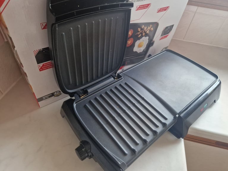 George Foreman Large Grill & Griddle Box Included