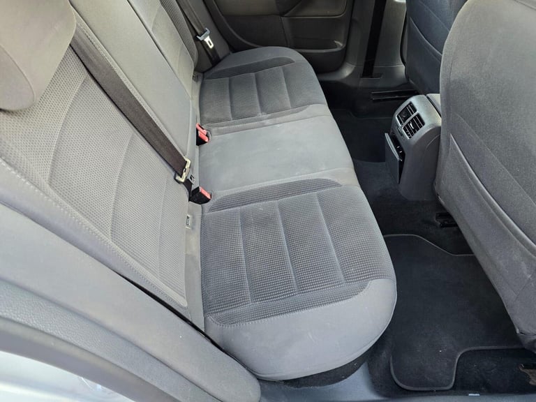 2009 Volkswagen Jetta 1.6 FSI SE Euro 4 4dr SALOON PETROL Manual