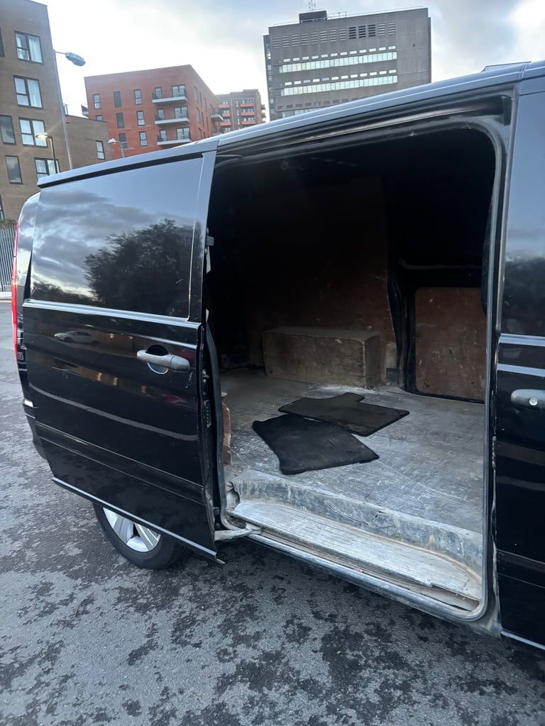 Mercedes Benz Vito 113 2.1 CDI Long panel van