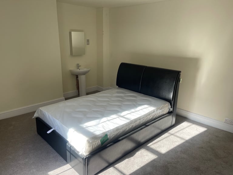 Room to rent 