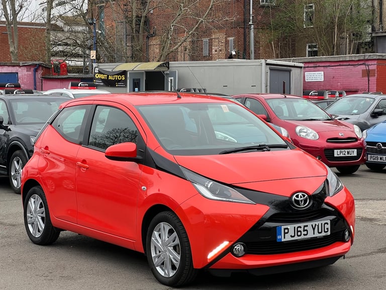 2015 Toyota Aygo VVT-I X-PRESSION X-SHIFT 5-Door Petrol
