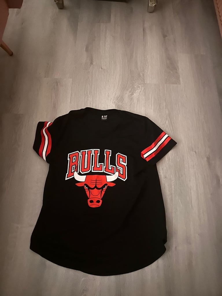 image for BULLS t shirt 