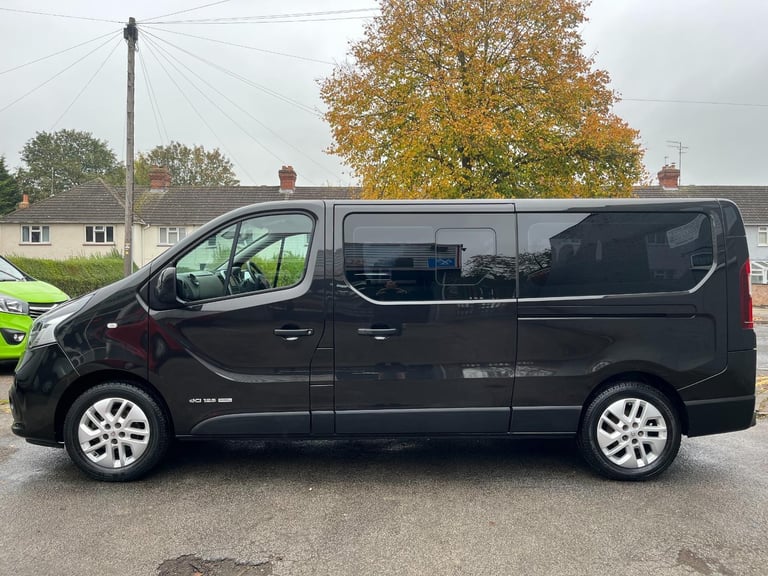 Renault Trafic LL29 Energy dCi 125 Sport Nav 9 Seat LWB Minibus  DIESEL 2016/66