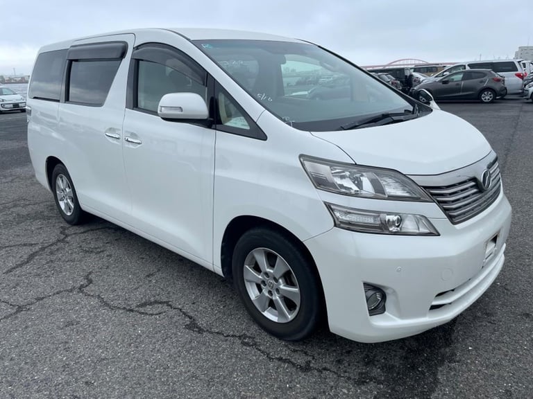 TOYOTA  VELLFIRE  CAMPERVAN MOTORHOME ~NEW 7 SPEED AUTO~4 BERTH