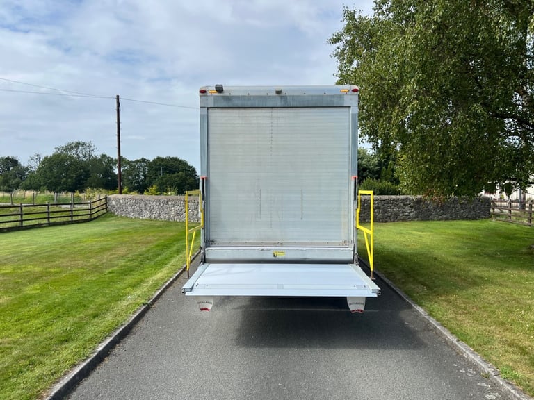 VOLKSWAGEN CRAFTER CR35 2.0 TDI 140PS FWD STARTLINE BOX VAN 21 REG 49,000 MILES