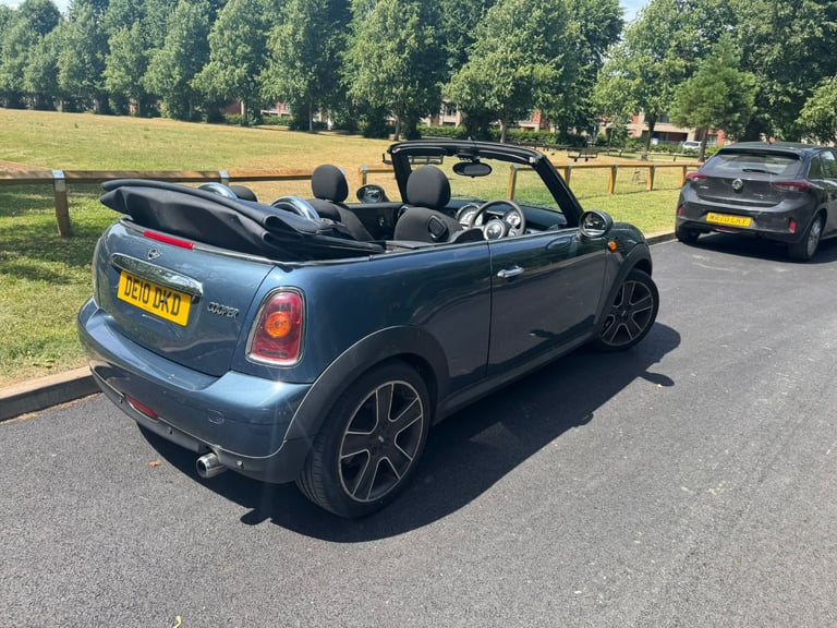 Mini, CONVERTIBLE, Convertible, 2010, Manual, 1598 (cc), 2 doors