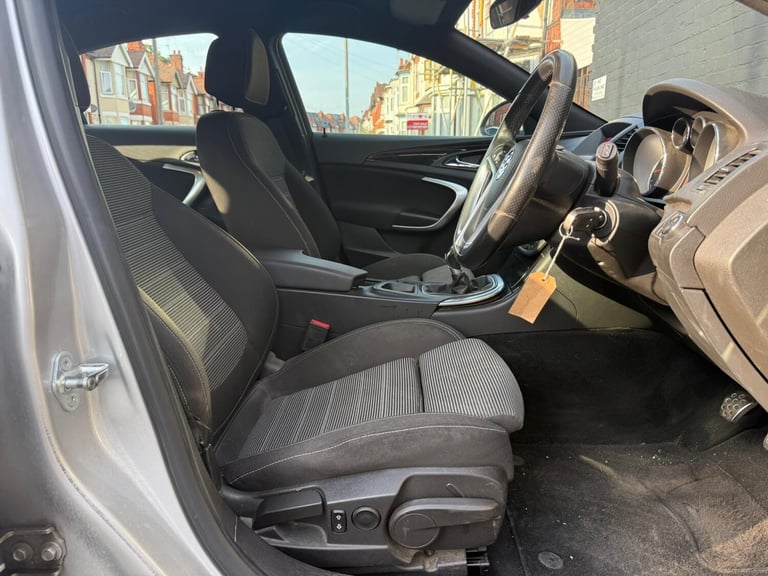 2011 Vauxhall Insignia 1.8i 16V SRi Vx-line 5dr HATCHBACK Petrol Manual