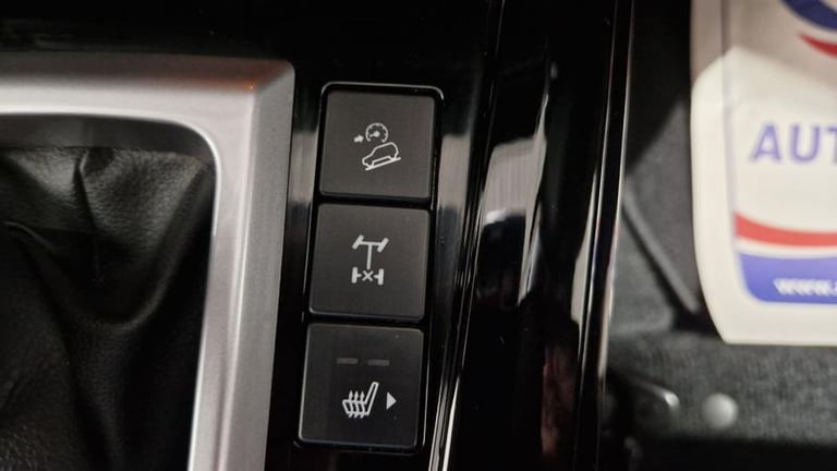 2023 Isuzu D-Max 1.9 V-Cross Double Cab 4x4 Auto Automatic Pick Up Diesel Automatic