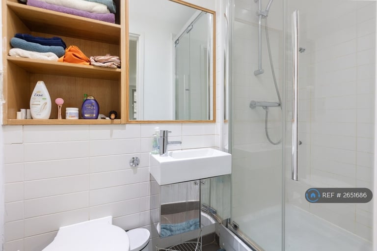 2 bedroom flat in Aldcliffe Road, Lancaster, LA1 (2 bed) (#2651686)