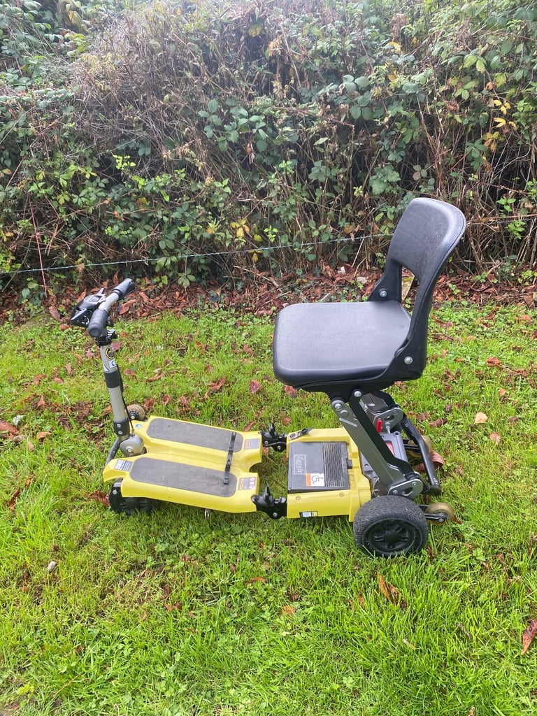 Luggie Elite Folding Mobility Scooter 
