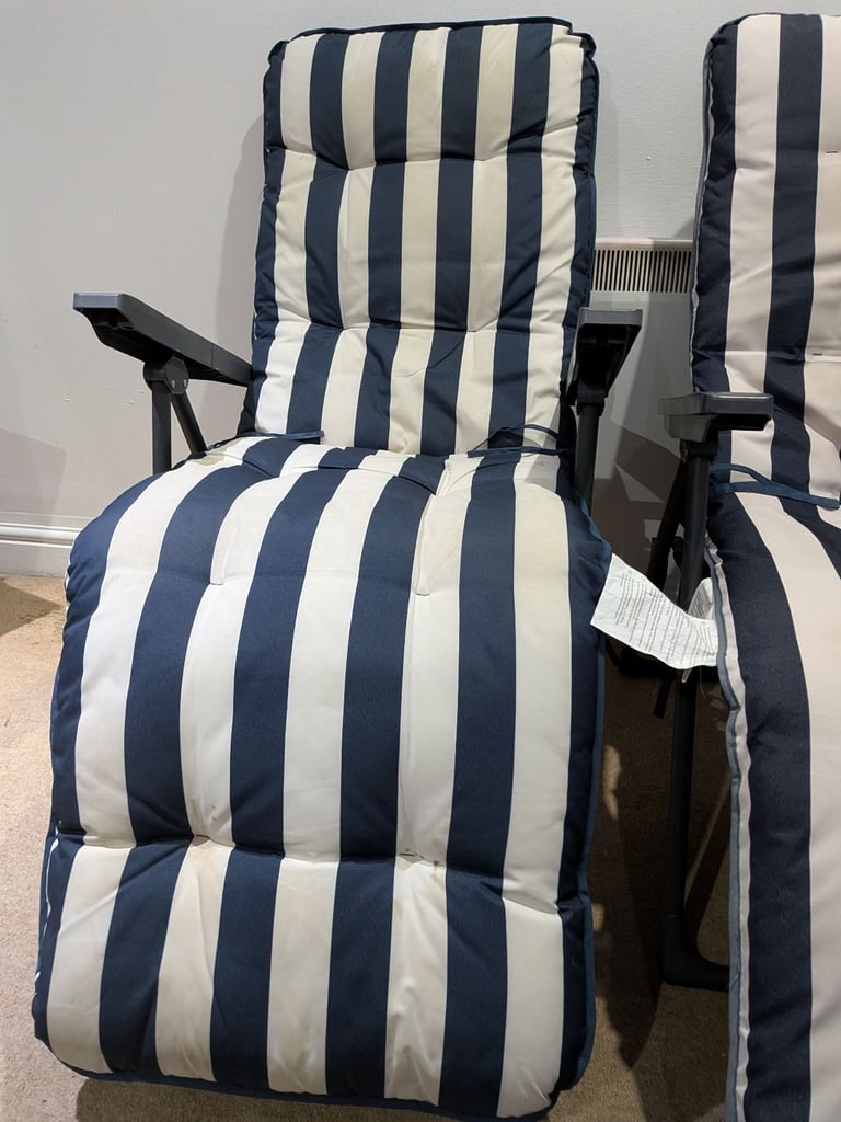 Pair of 2-in-1 Garden Reclining Sun Lounger Chairs foldable