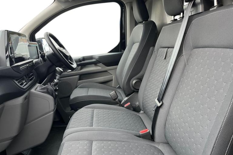 2024 Ford Transit Custom 300 Limited L2 LWB FWD 2.0 EcoBlue 136ps CRUISE CONTROL, PLY LINED, AIR ...