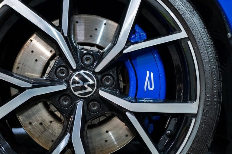 2021 Volkswagen Golf 2.0 TSI R Hatchback 5dr Petrol DSG 4Motion Euro 6 (s/s) (320 ps) Hatchback P...