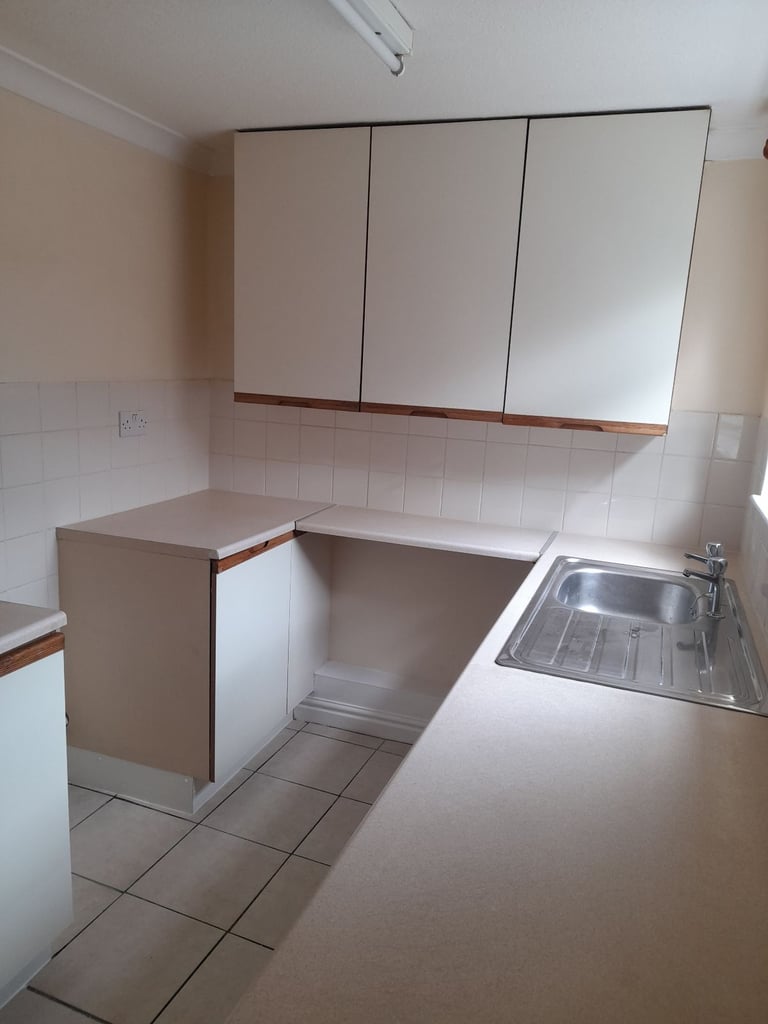 LARGE 2 bedroomed flat to let in Thorne.  DN8 5EL