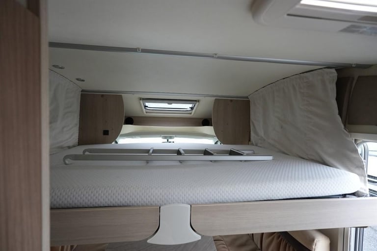 Burstner Ixeo Time it 585 FIAT 4 BERTH 4 TRAVEL SEAT MOTORHOME