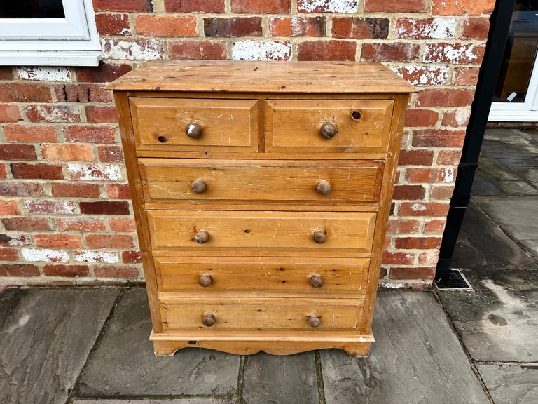 Large Solid Pine Chest of Drawers for Upcycling Project / Painting - Good Condition 