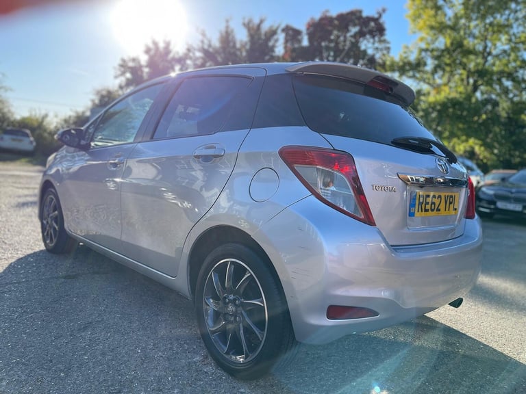 TOYOTA YARIS 1.3 Dual VVT-i Trend 2012