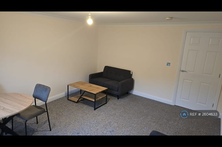 2 bedroom flat in Old Dryburn Way, Durham, DH1 (2 bed) (#2604633)