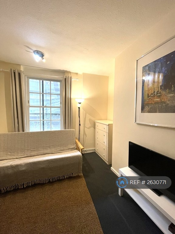 3 bedroom flat in Skipwith Buildings, London, EC1N (3 bed) (#2630771)