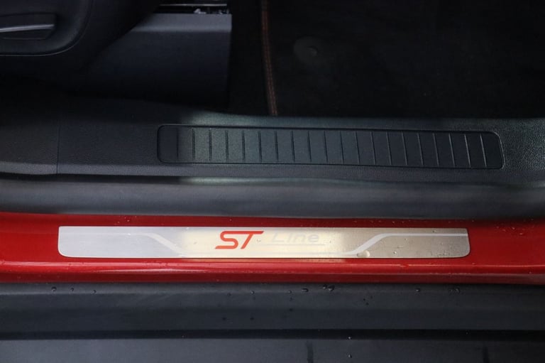 2024 Ford Kuga 2.5 Duratec 14.4kWh ST-Line X 5dr CVT (PAN ROOF) Automatic