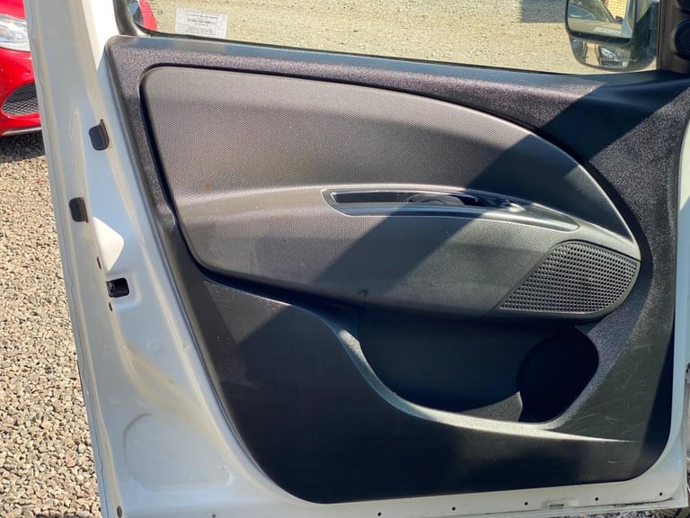 2015 Fiat Doblo 1.3 JTD MultiJetII 16v SX Tecnico L1 H1 4dr PANEL VAN Diesel Manual