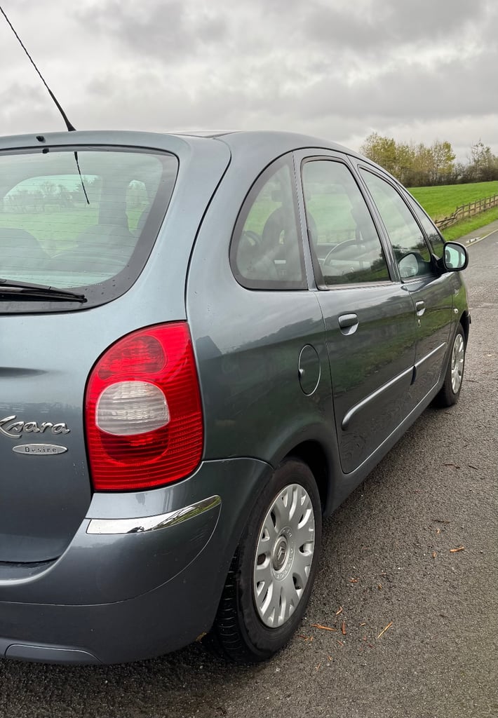 Citreon xsara picasso 1.6i 16v desire 