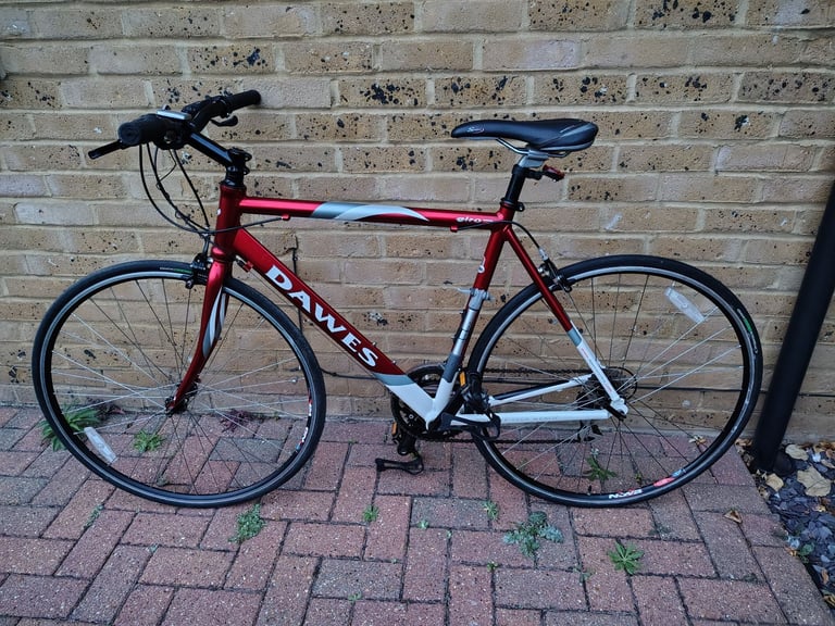 Dawes Giro 300 Flat Bar Road Bike Mens Bicycle