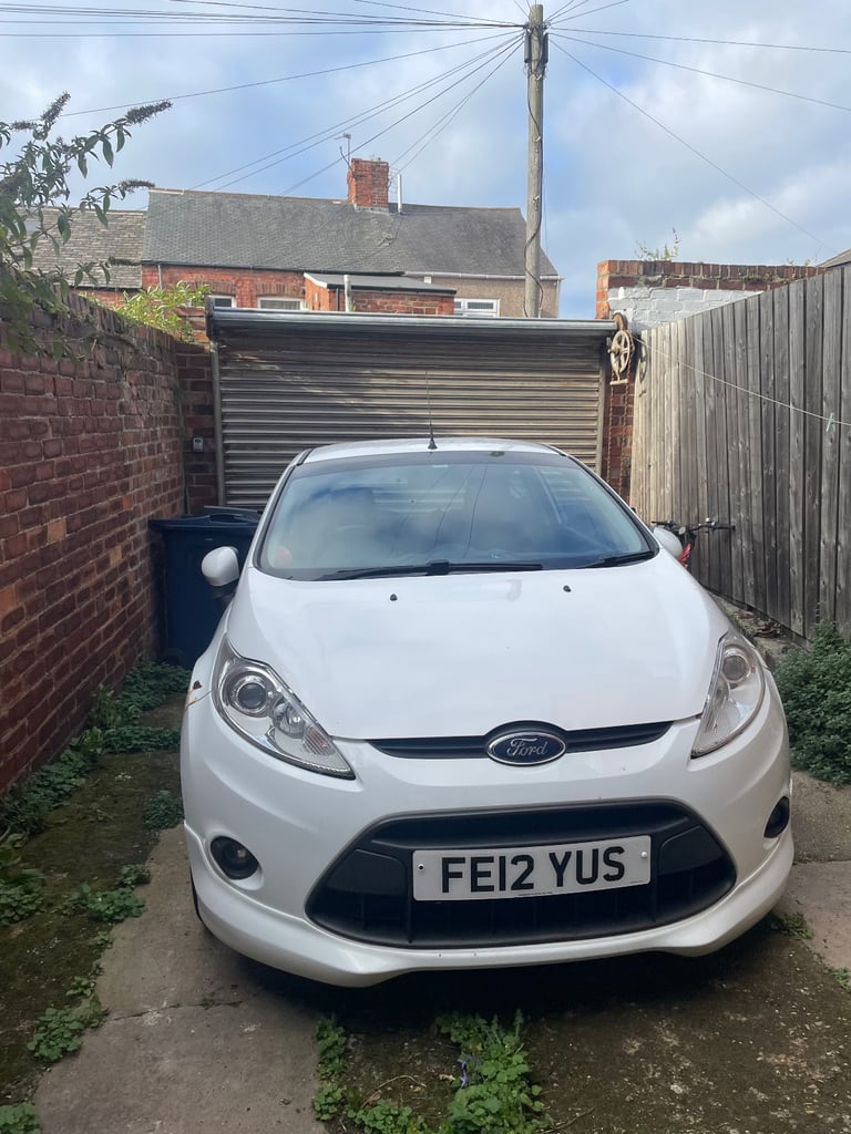 Ford, FIESTA, Hatchback, 2012, Manual, 1596 (cc),3 doors - Image 3