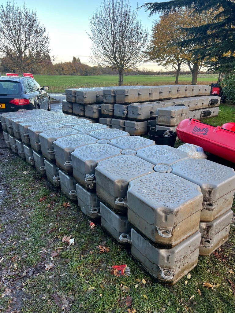 image for Aqua-dock modular floating pontoon