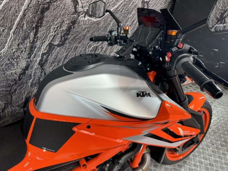 KTM 1290 SUPERDUKE R EVO 2023