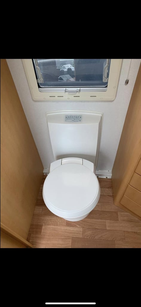 2009 Elddis Hurricane Crusader