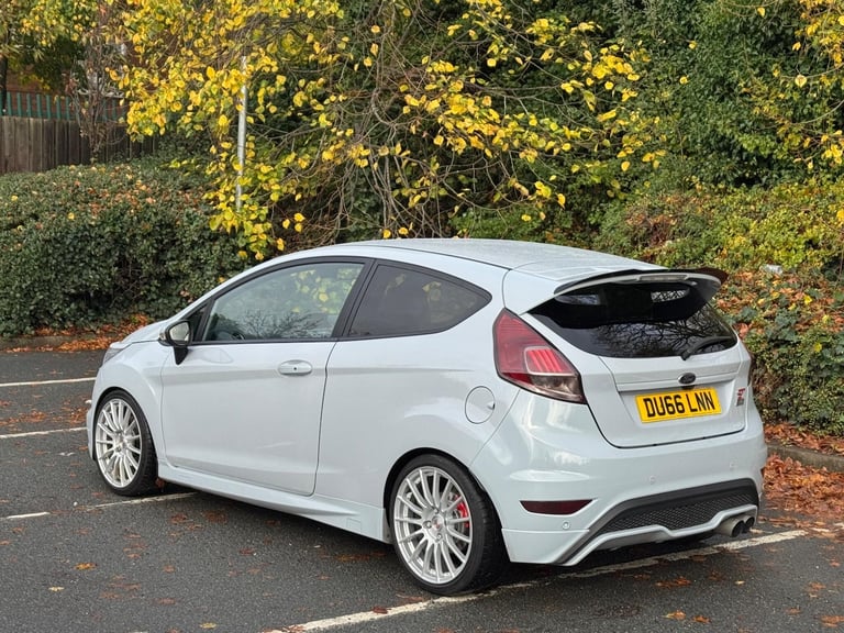 2016 Ford Fiesta 1.6T EcoBoost ST-200 Euro 6 3dr HATCHBACK Petrol Manual