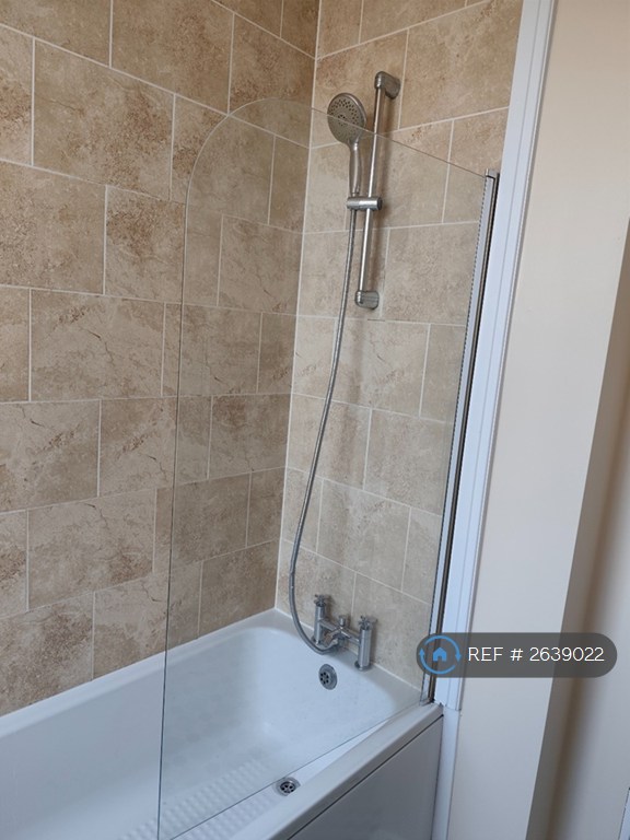 2 bedroom house in Stanley Road, Huddersfield, HD3 (2 bed) (#2639022)