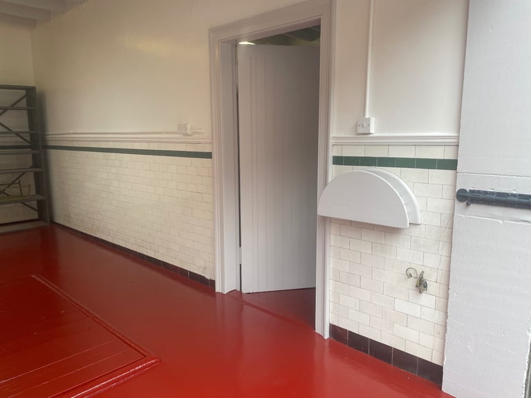 Secure triple garage with power and water West End Edinburgh